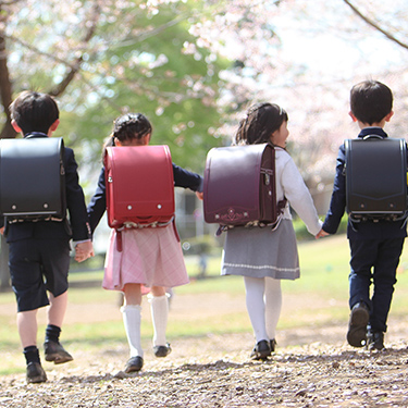 入学祝い・入園祝いのお返しはいつ頃までに渡す？お返しを贈る時期を解説 