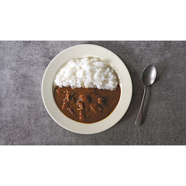 炭火焼肉たむらのお肉が入ったカレー中辛のサムネイル画像1