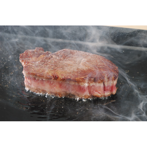 九州産黒毛和牛　ヒレ　ステーキ用（計３００ｇ）のサムネイル画像1