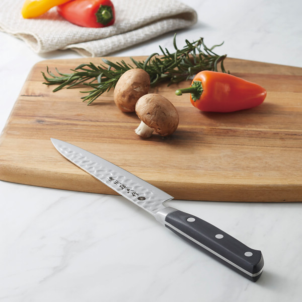 濃州孫六作　古流鎚目仕上ペティナイフ ブラックのサムネイル画像1