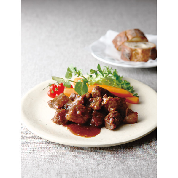肉バル　神戸バルティロ　赤ワインに漬け込んだひとくちステーキ（３００ｇ）のサムネイル画像1