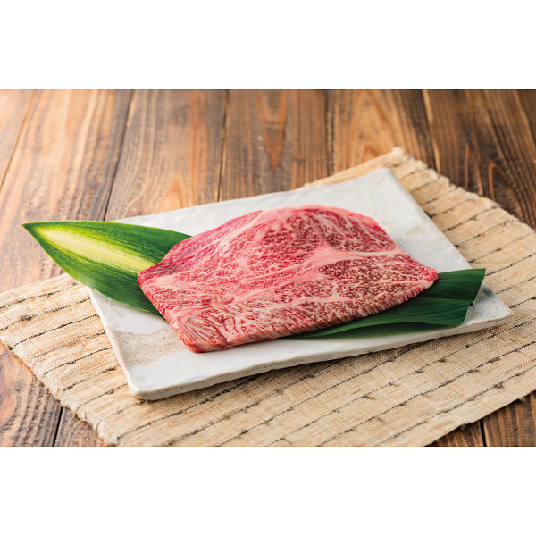 鹿児島黒牛　肩ロース　ステーキ用（８４０ｇ）のサムネイル画像1