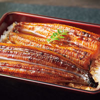 鰻楽　国産うなぎ蒲焼（長焼）（２尾）