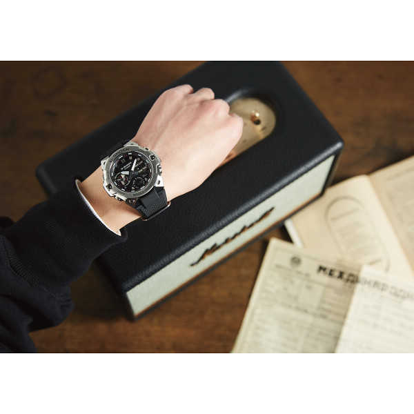 カシオ　Ｇ‐ＳＨＯＣＫ　腕時計【国内正規品】【ＧＳＴ－Ｂ４００－１ＡＪＦ】のサムネイル画像2