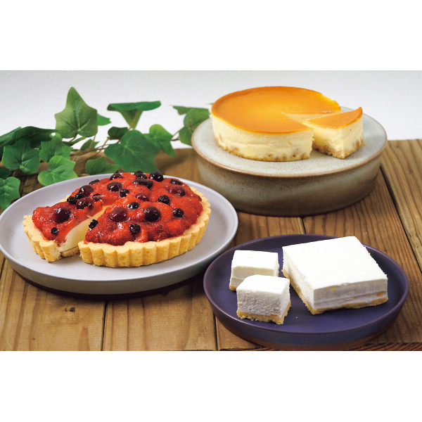 「乳蔵」３つのケーキセットのサムネイル画像1