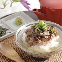 滋賀「徳志満」近江牛１００％ハンバーグとひつまぶしセット