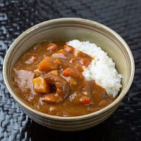 黒毛和牛の欧風ちょこっとビーフカレー中辛（４０食）