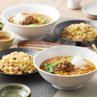 東京「赤坂四川飯店」監修担々麺&五目炒飯セット